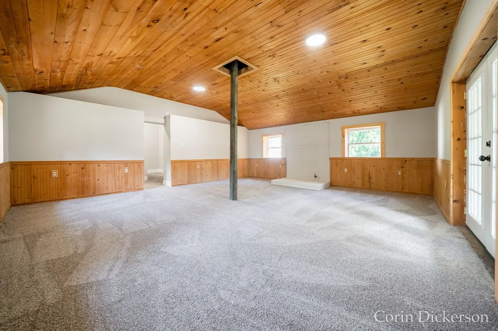 3661 110th Avenue Cheshire Township MI 49010
