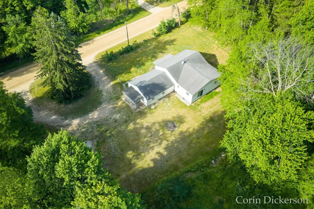 3661 110th Avenue Cheshire Township MI 49010