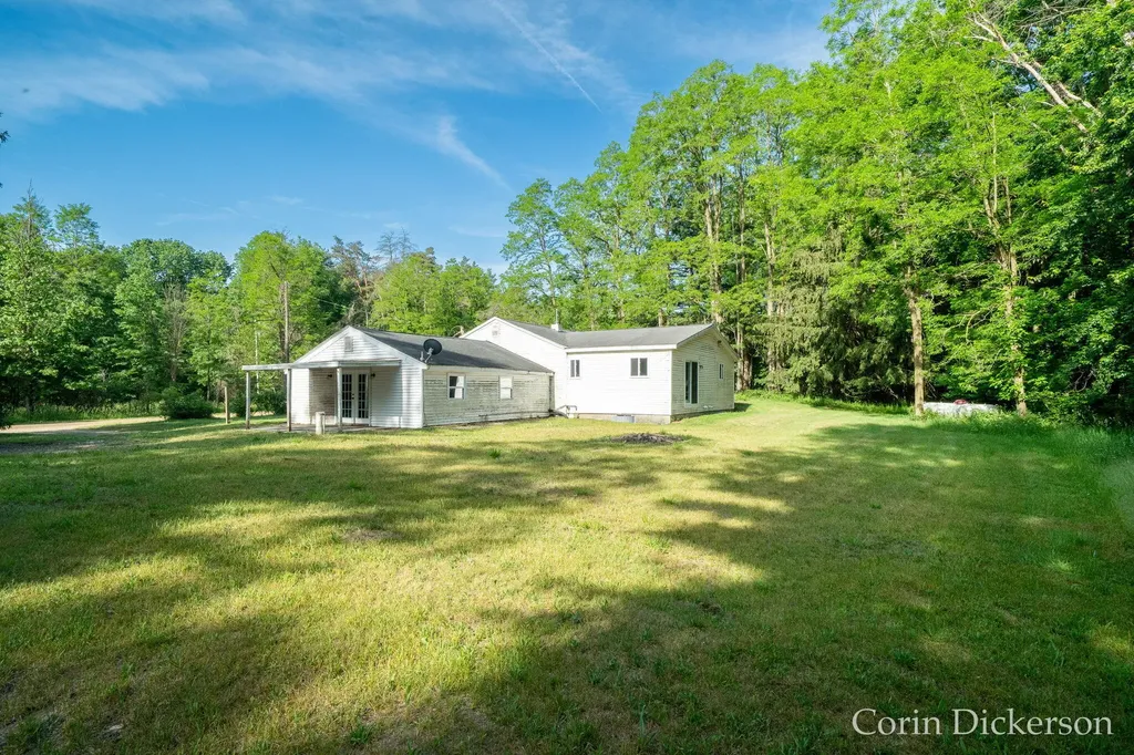 3661 110th Avenue Cheshire Township MI 49010