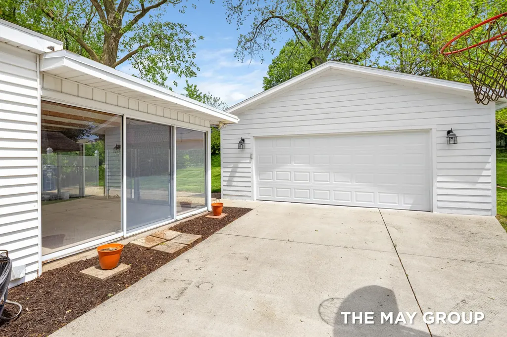 1914 Woodward Avenue SE Grand Rapids City MI 49506