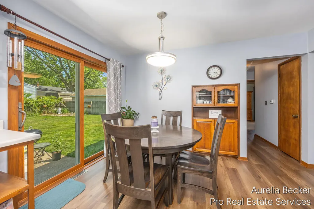 3414 Perry Avenue SW Wyoming City MI 49519