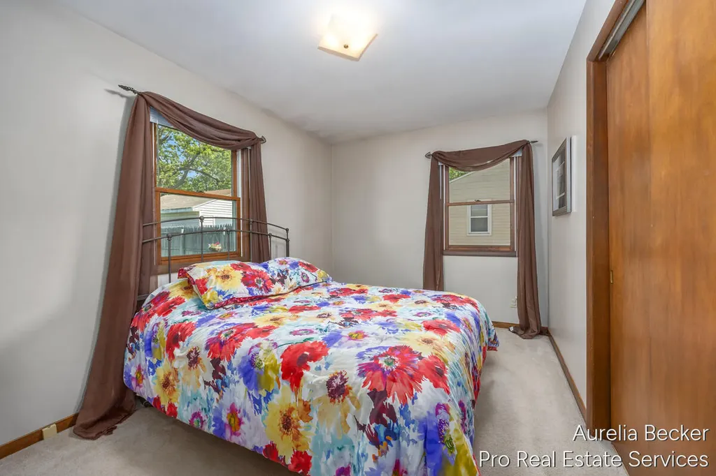 3414 Perry Avenue SW Wyoming City MI 49519