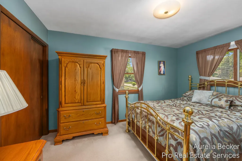 3414 Perry Avenue SW Wyoming City MI 49519