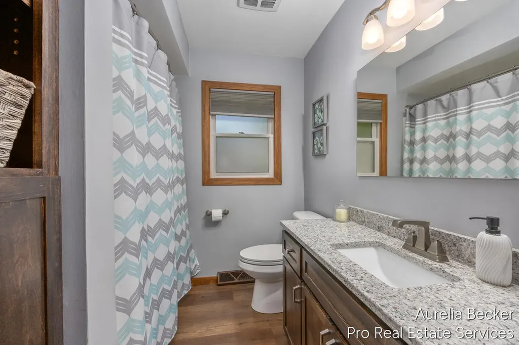 3414 Perry Avenue SW Wyoming City MI 49519