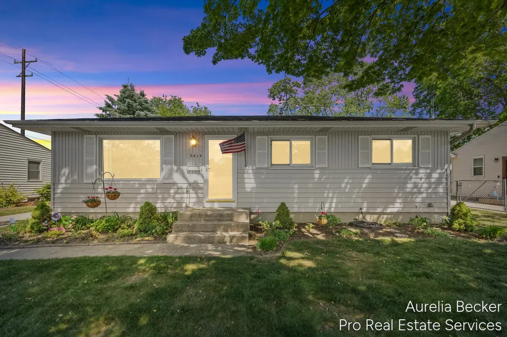 3414 Perry Avenue SW Wyoming City MI 49519