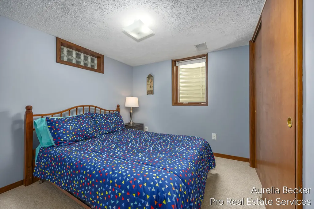 3414 Perry Avenue SW Wyoming City MI 49519