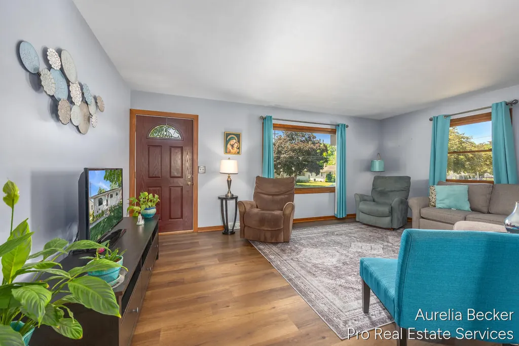 3414 Perry Avenue SW Wyoming City MI 49519