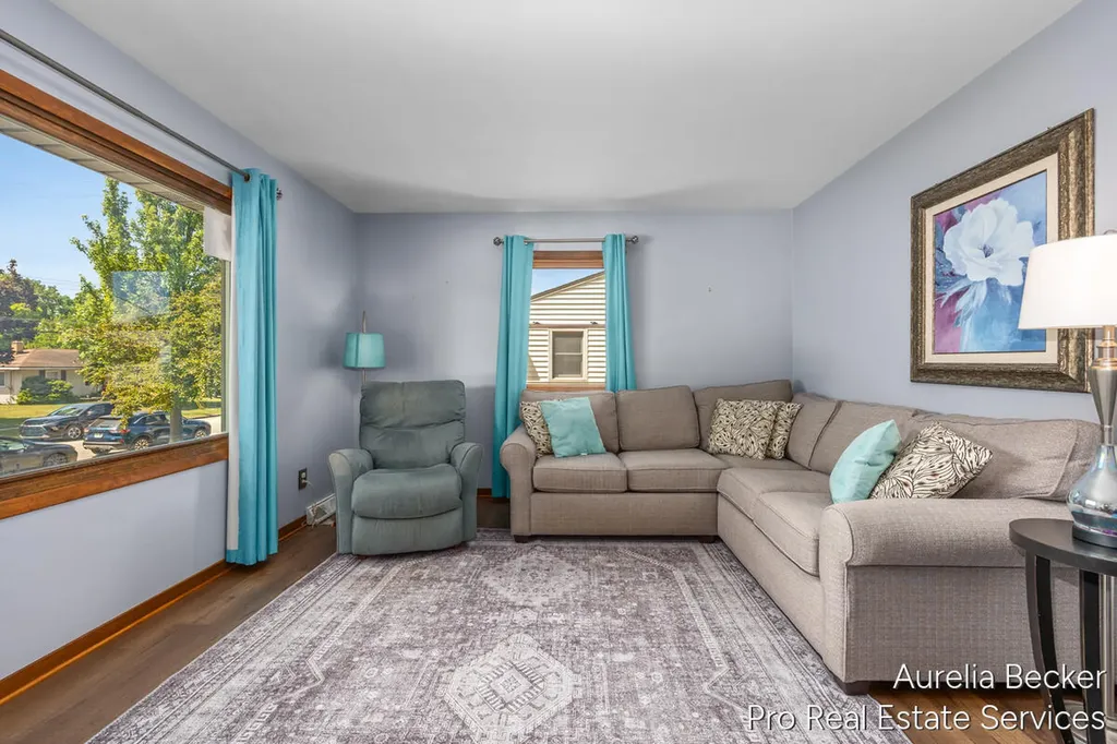 3414 Perry Avenue SW Wyoming City MI 49519