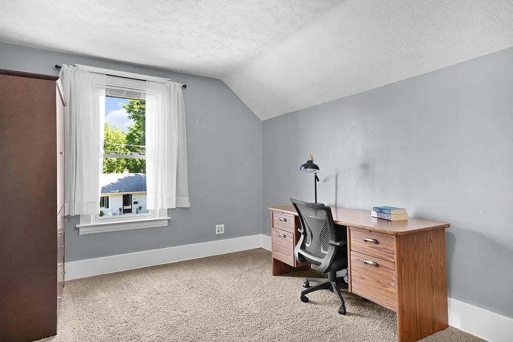 604 Hubbard Street NE Grand Rapids City MI 49525