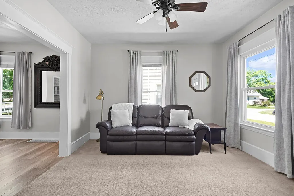 604 Hubbard Street NE Grand Rapids City MI 49525