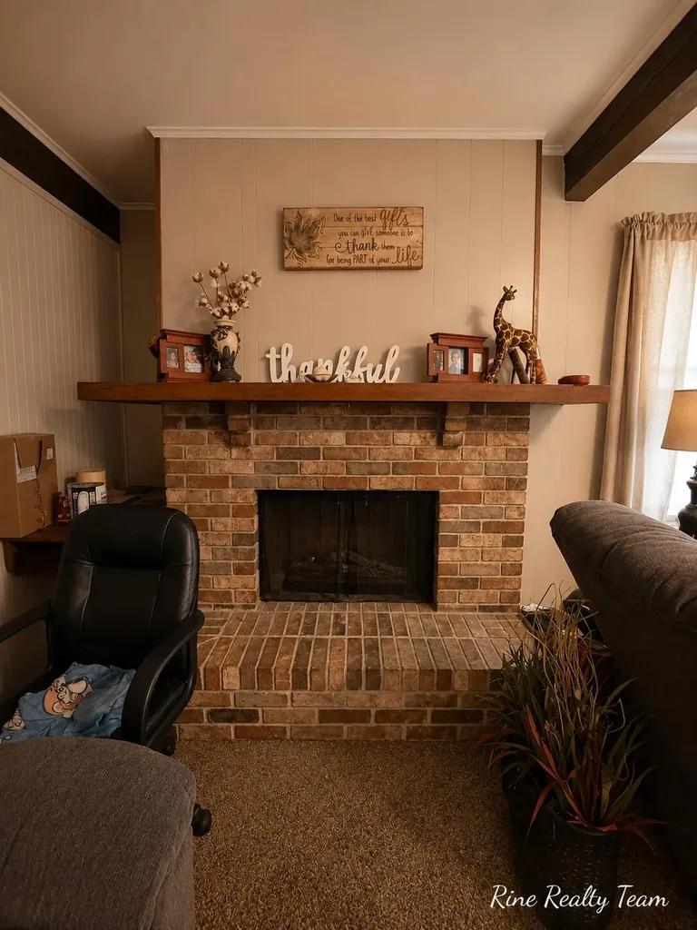 18 E Montgomery Street Hillsdale City MI 49242