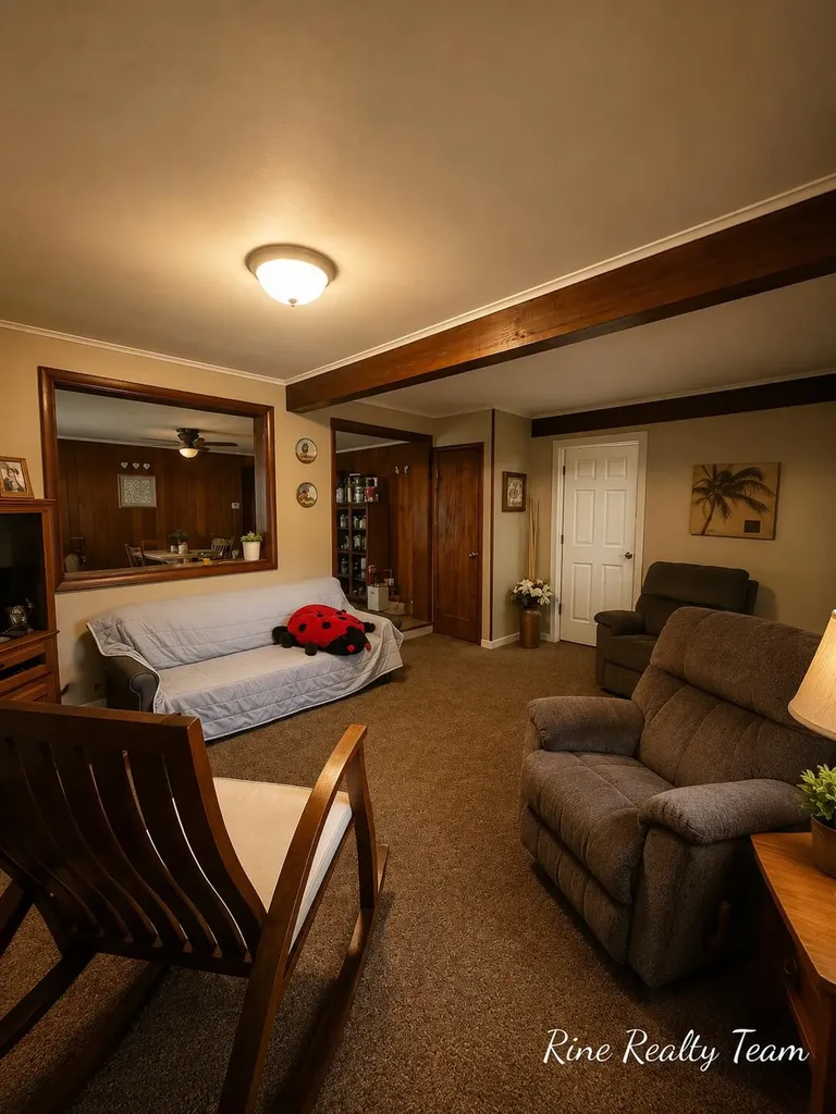 18 E Montgomery Street Hillsdale City MI 49242