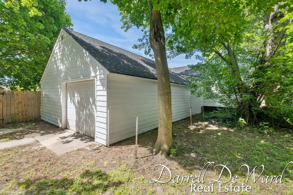 916 Lincoln Avenue NW Grand Rapids City MI 49504