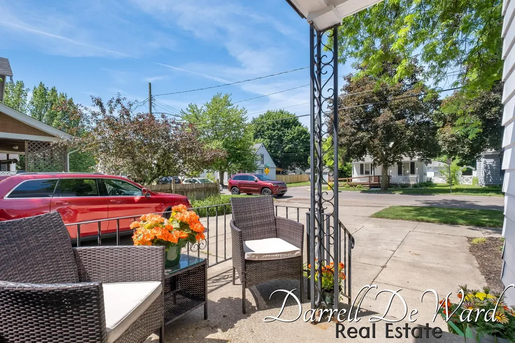 916 Lincoln Avenue NW Grand Rapids City MI 49504