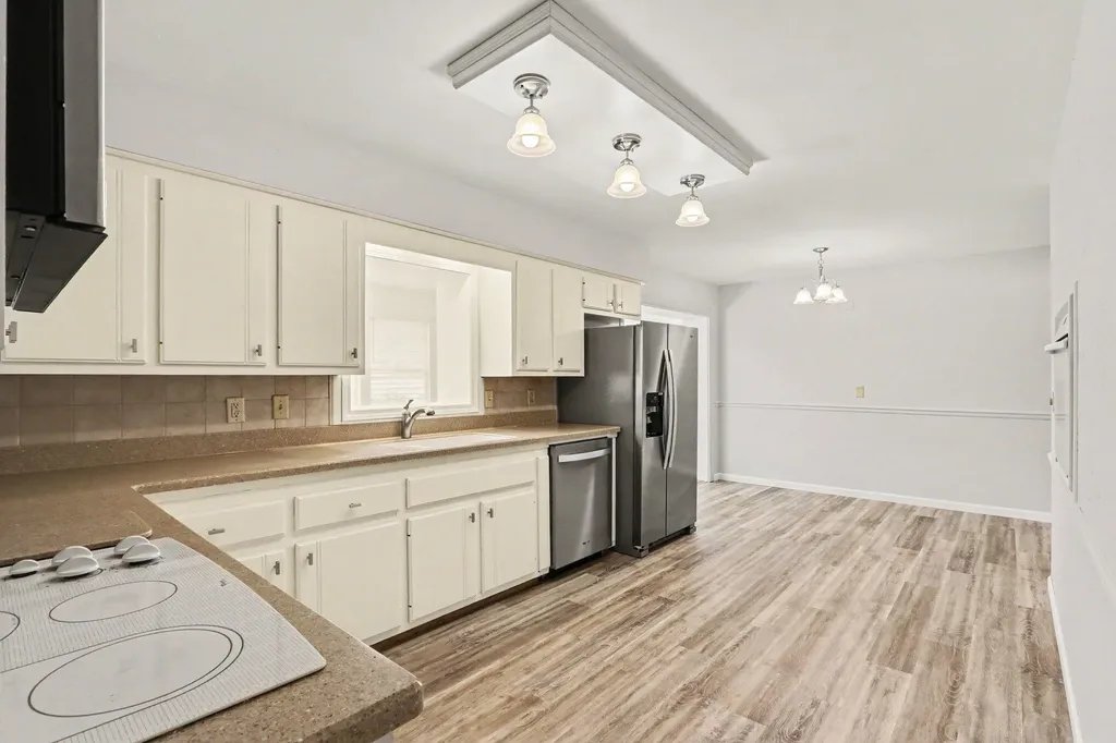 7723 Yorktown Street Richland Village MI 49083
