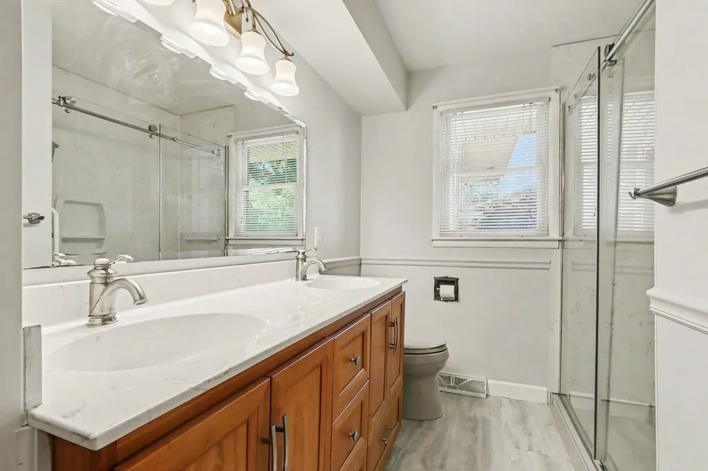 7723 Yorktown Street Richland Village MI 49083