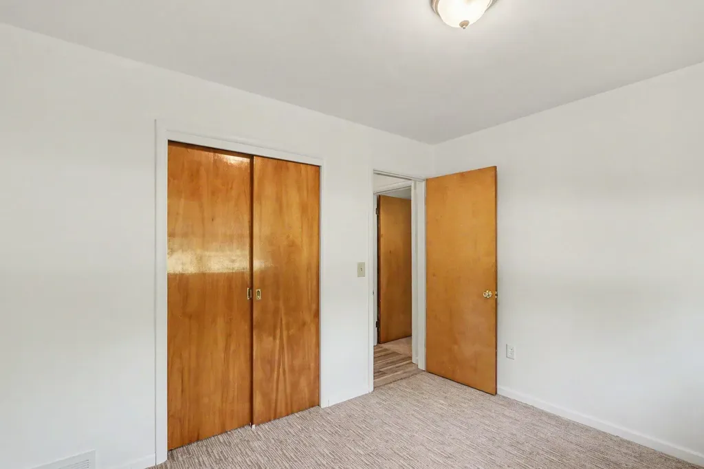 7723 Yorktown Street Richland Village MI 49083