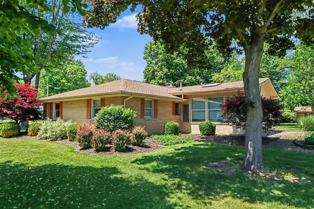7723 Yorktown Street Richland Village MI 49083