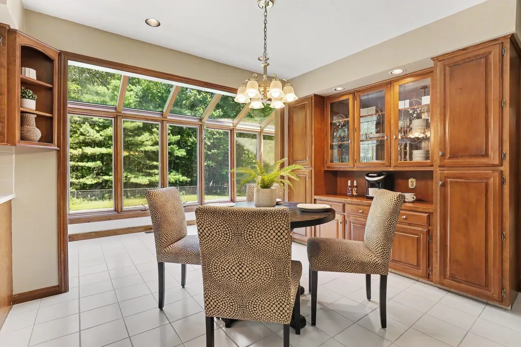 385 Greentree Lane NE Ada Township MI 49301