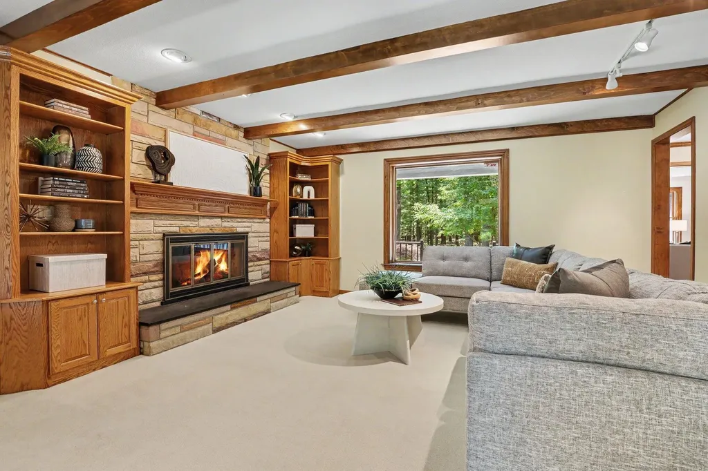 385 Greentree Lane NE Ada Township MI 49301