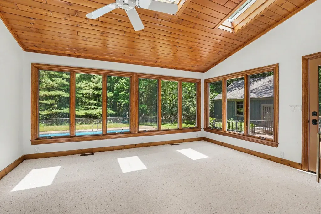 385 Greentree Lane NE Ada Township MI 49301