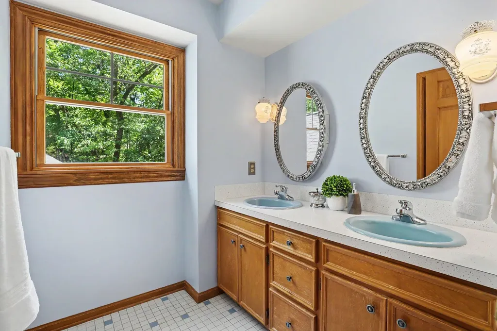 385 Greentree Lane NE Ada Township MI 49301