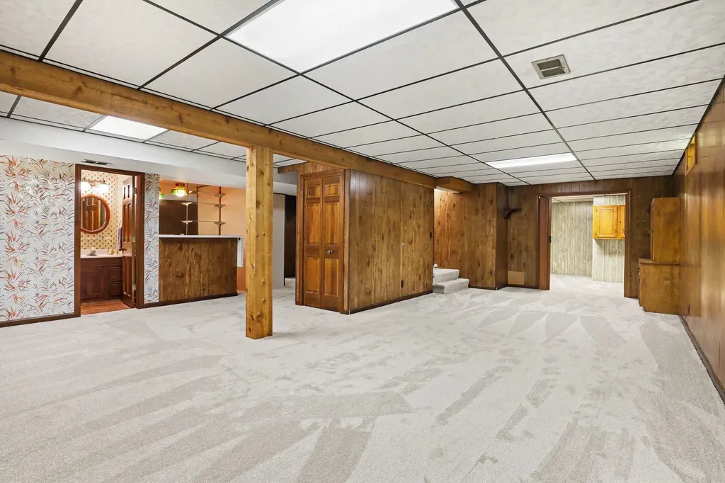 385 Greentree Lane NE Ada Township MI 49301