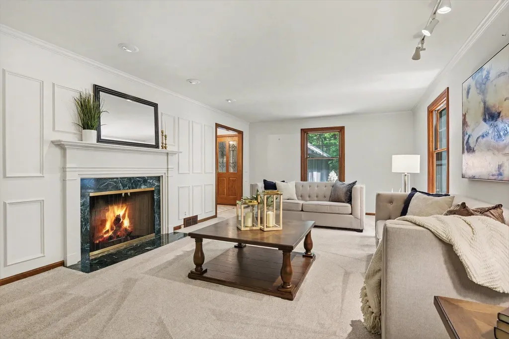 385 Greentree Lane NE Ada Township MI 49301