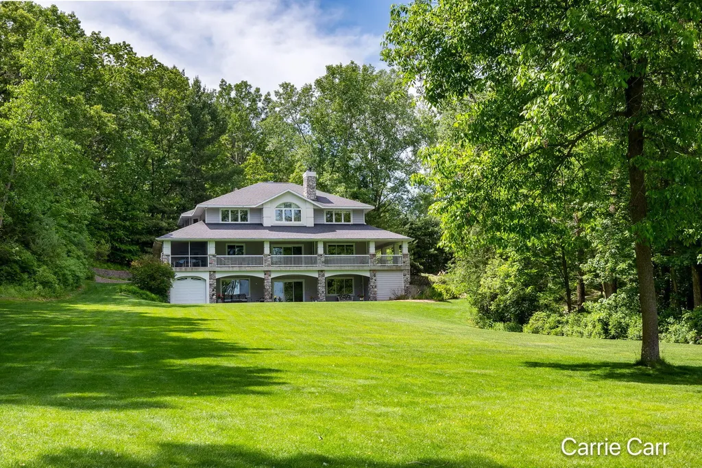 8170 Freska Lake Drive NE Plainfield Charter Township MI 49321