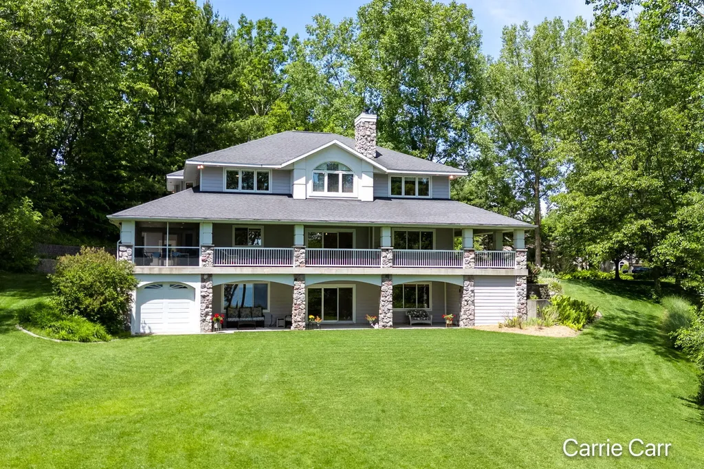 8170 Freska Lake Drive NE Plainfield Charter Township MI 49321