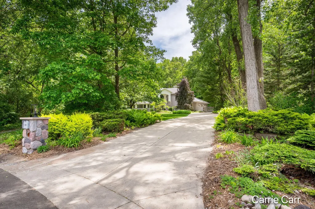 8170 Freska Lake Drive NE Plainfield Charter Township MI 49321