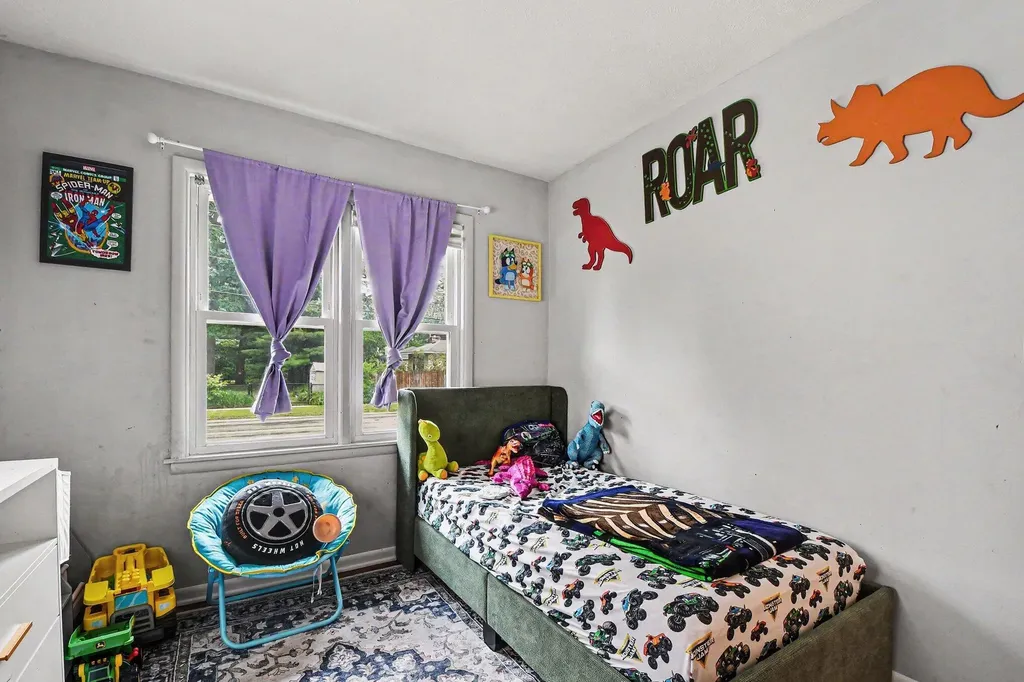 4761 Grantwood Avenue SE Kentwood City MI 49508