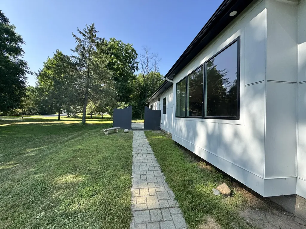 1810 Leonard Street NW Tallmadge Charter Township MI 49534
