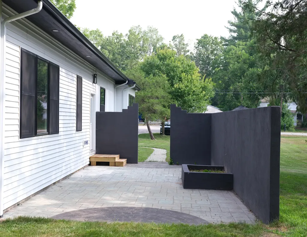 1810 Leonard Street NW Tallmadge Charter Township MI 49534