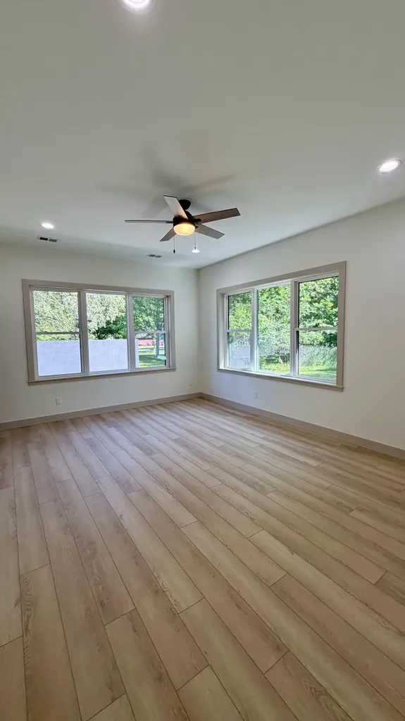 1810 Leonard Street NW Tallmadge Charter Township MI 49534
