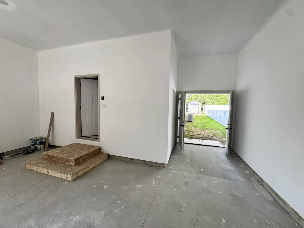 1810 Leonard Street NW Tallmadge Charter Township MI 49534