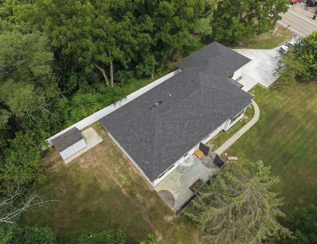 1810 Leonard Street NW Tallmadge Charter Township MI 49534