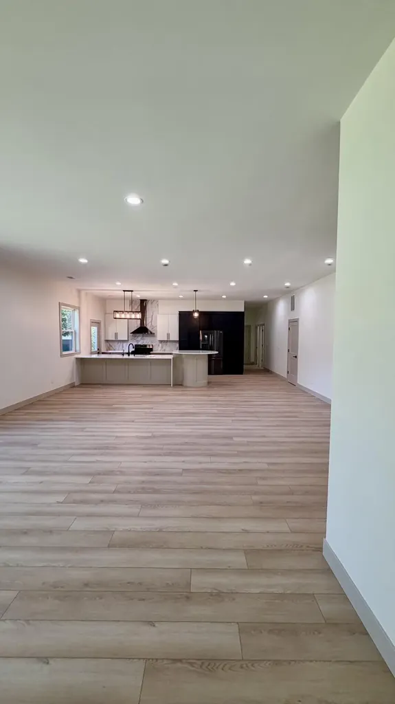 1810 Leonard Street NW Tallmadge Charter Township MI 49534