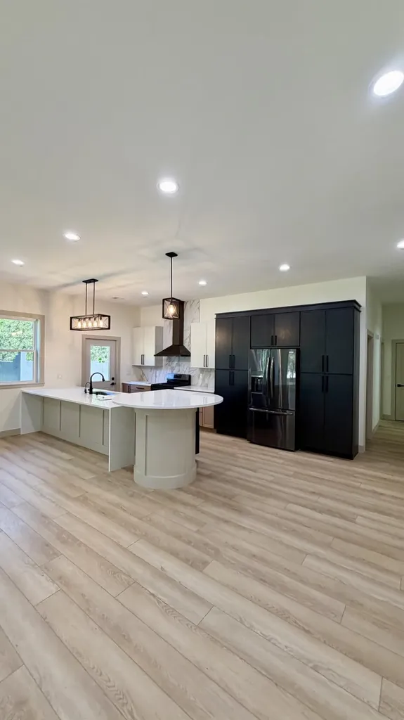 1810 Leonard Street NW Tallmadge Charter Township MI 49534