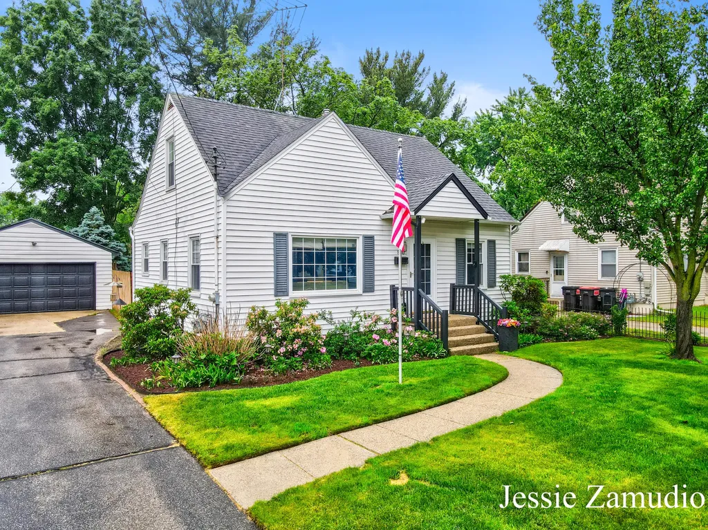 860 40th Street SW Wyoming City MI 49509