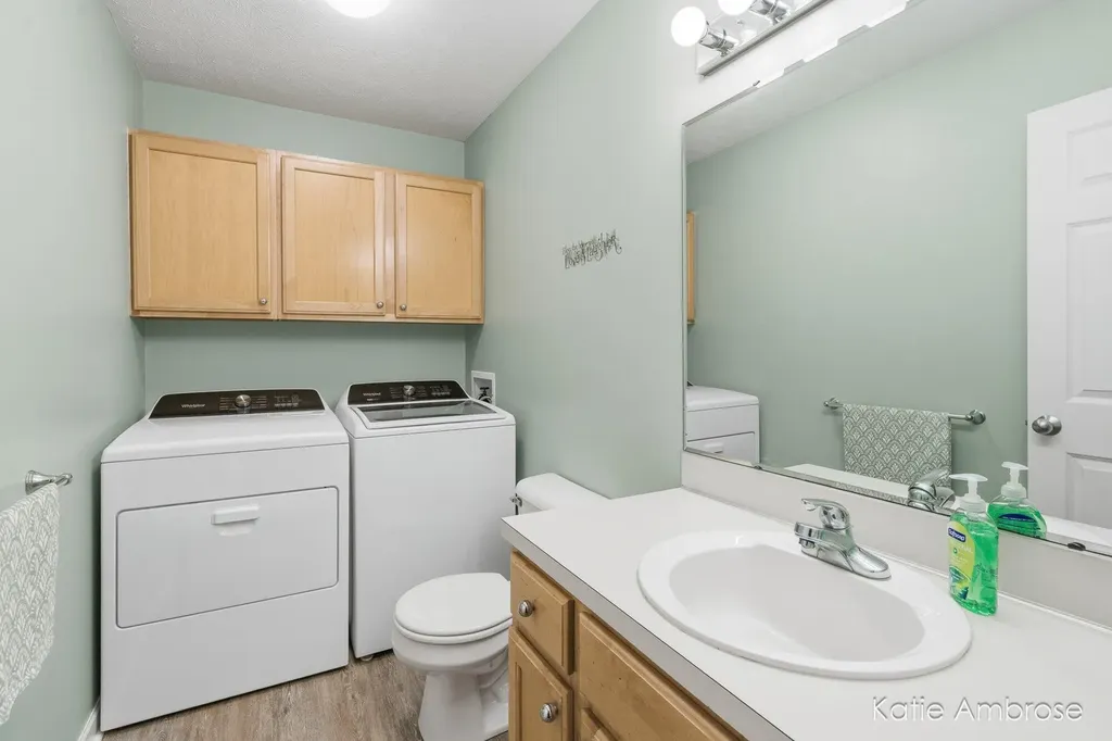1683 Pinehill Drive Rutland Charter Township MI 49058