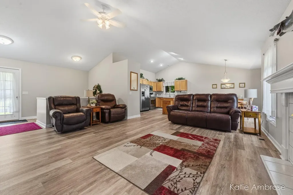 1683 Pinehill Drive Rutland Charter Township MI 49058