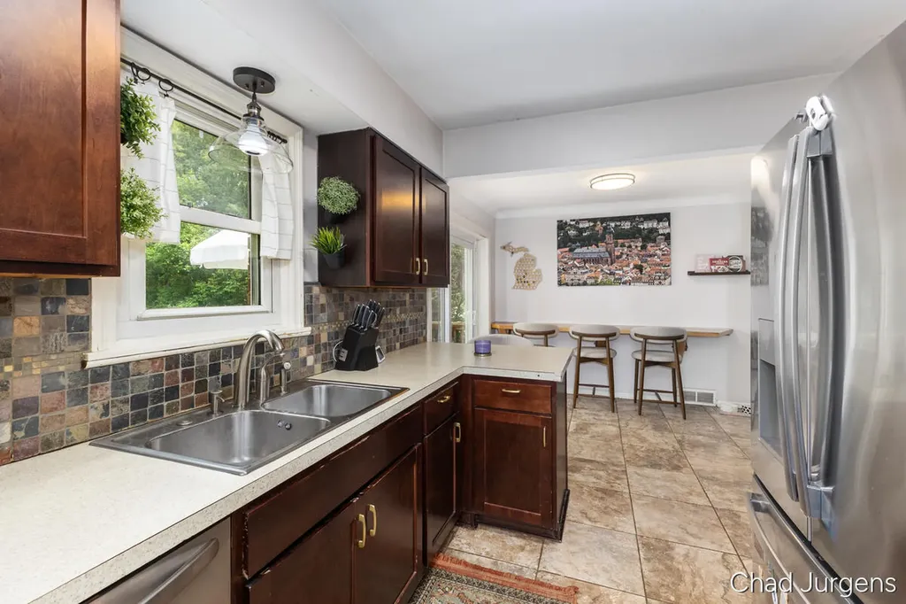 854 Covell Avenue NW Grand Rapids City MI 49504