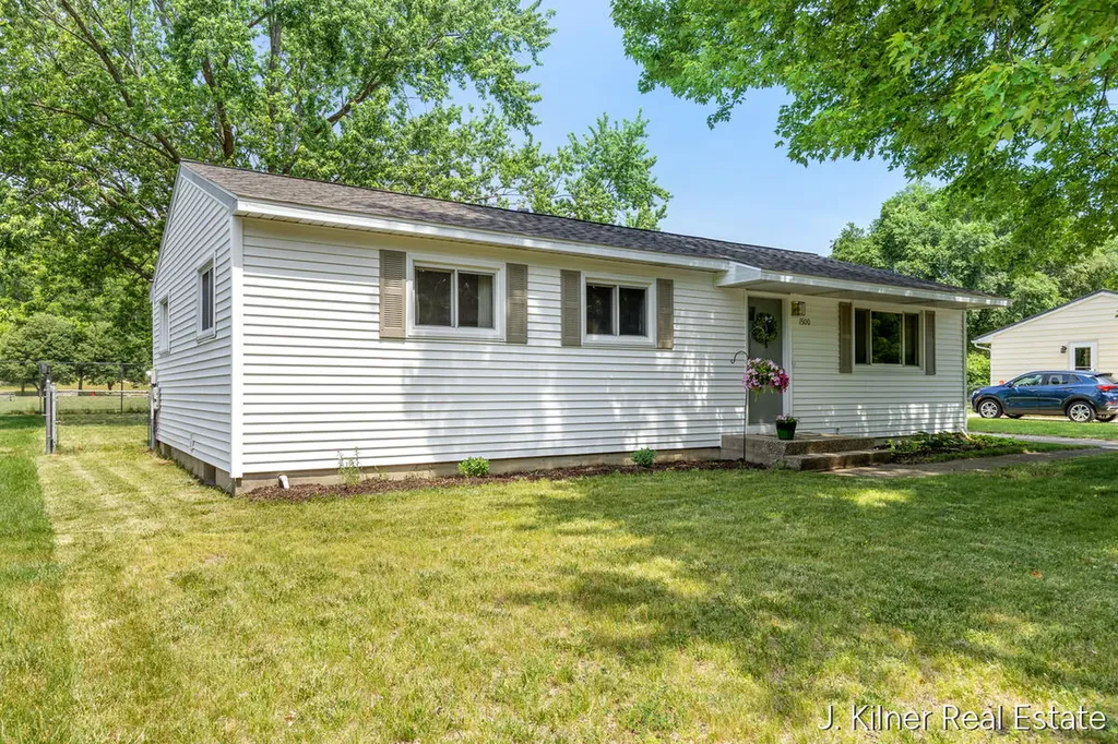 1500 Carol Lynne Drive Lowell City MI 49331