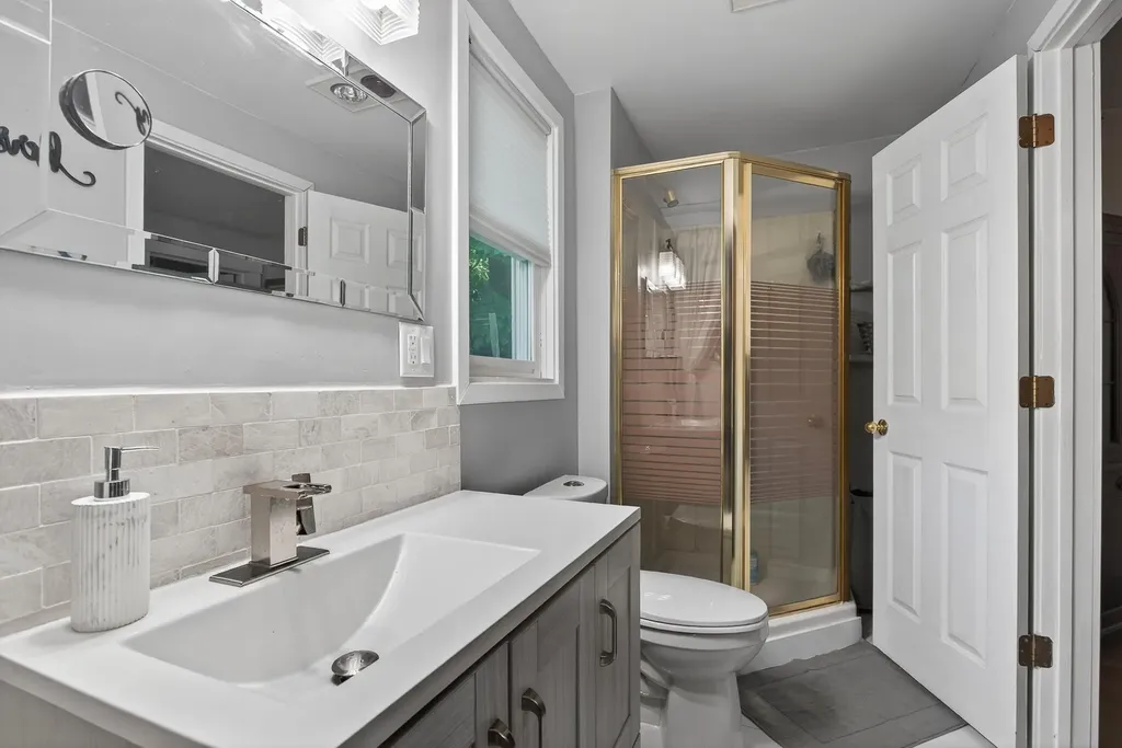 6875 Hammond Avenue SE Gaines Charter Township MI 49316