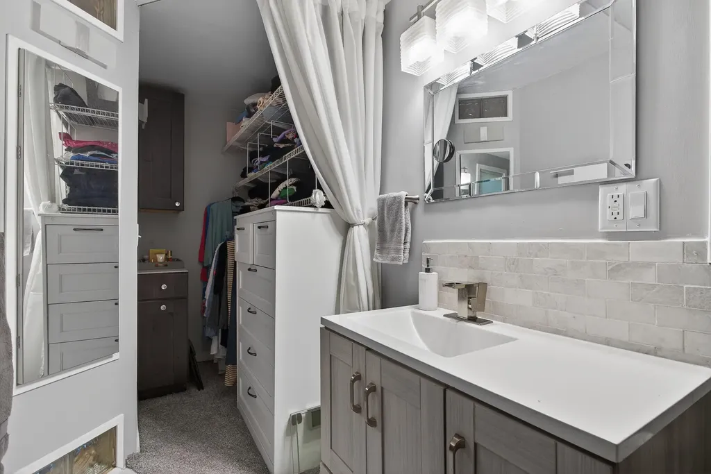 6875 Hammond Avenue SE Gaines Charter Township MI 49316
