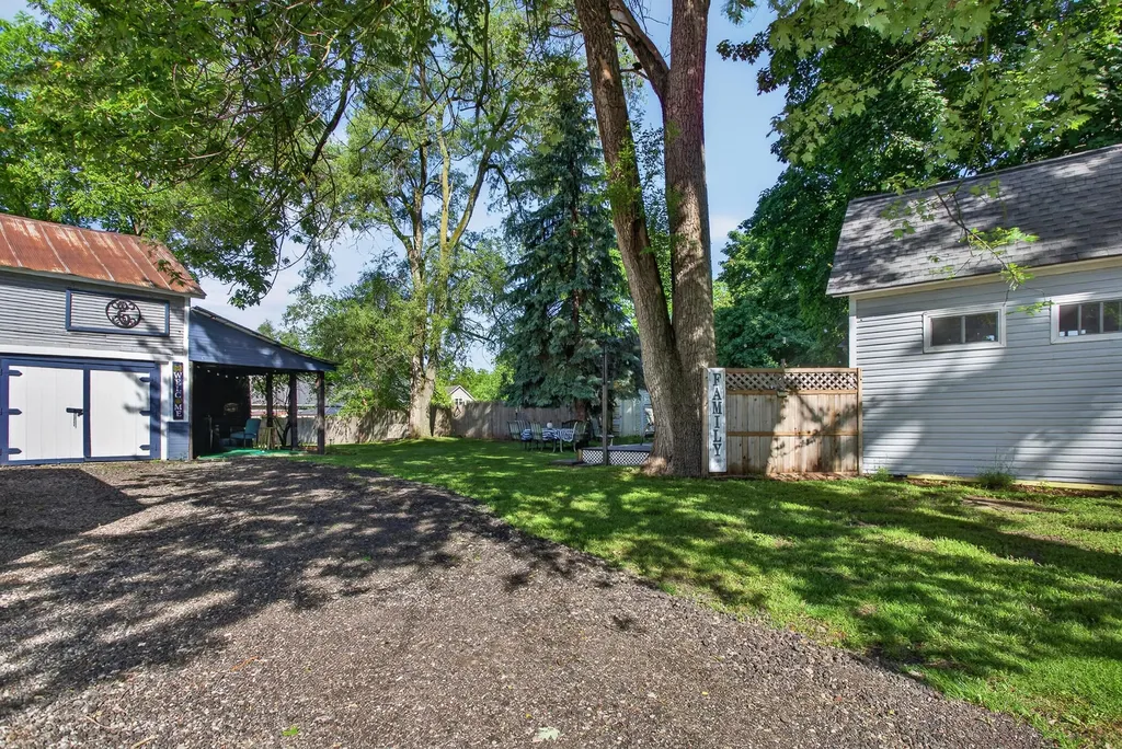 6875 Hammond Avenue SE Gaines Charter Township MI 49316