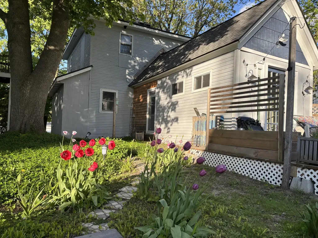 6875 Hammond Avenue SE Gaines Charter Township MI 49316