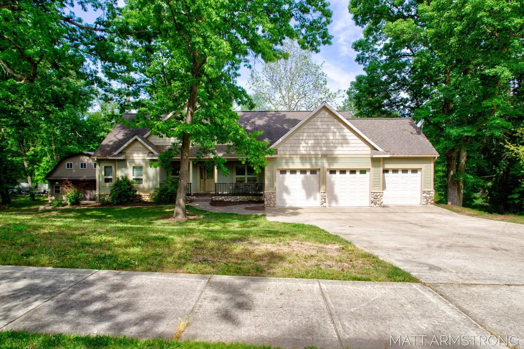 2135 Hilltop View Drive Dorr Township MI 49323