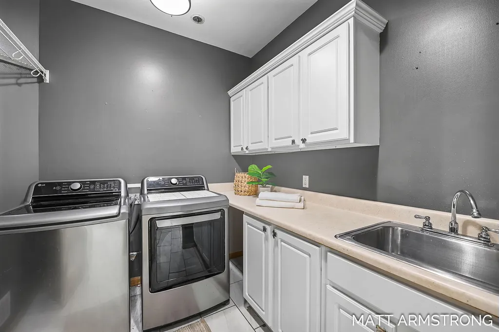 2135 Hilltop View Drive Dorr Township MI 49323